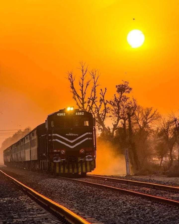 وقت کے فیصلوں سے کوئی گلہ نہیں کرتے